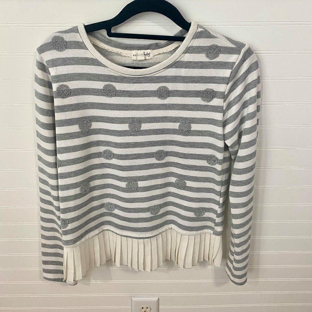 Maison Jules Gray and White Top w/ Pleaded Bottom